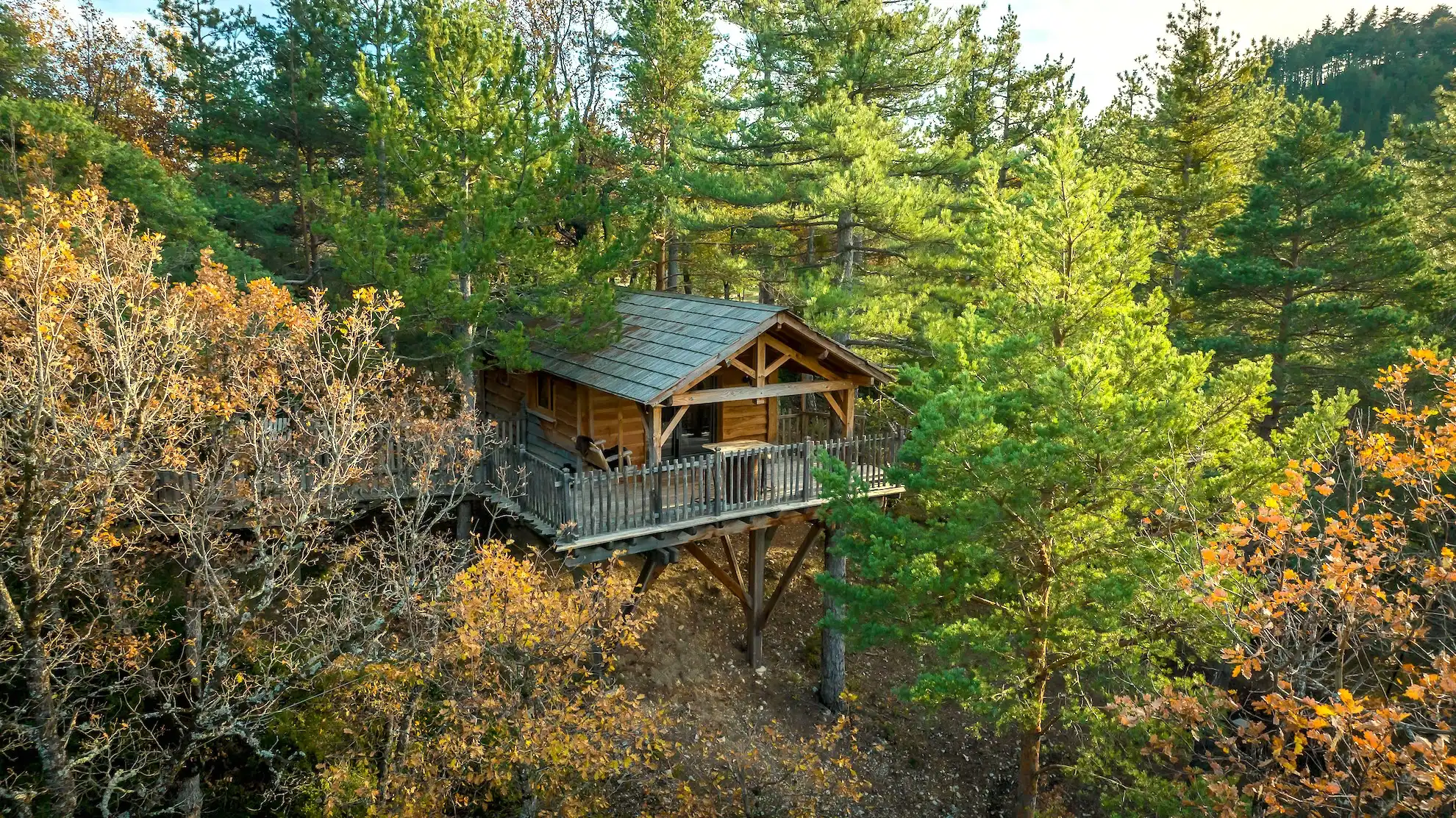 Cabane Valériane, cabane à Serres