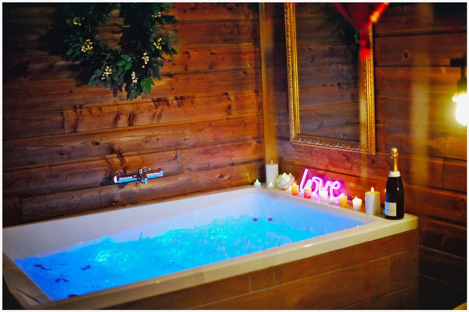Chalet Romantique de Bourgoin-Jallieu à Bourgoin-Jallieu, photo 3