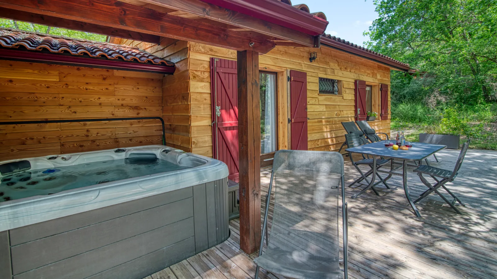 Lodge de la Male, cabane à Puygaillard-de-Quercy