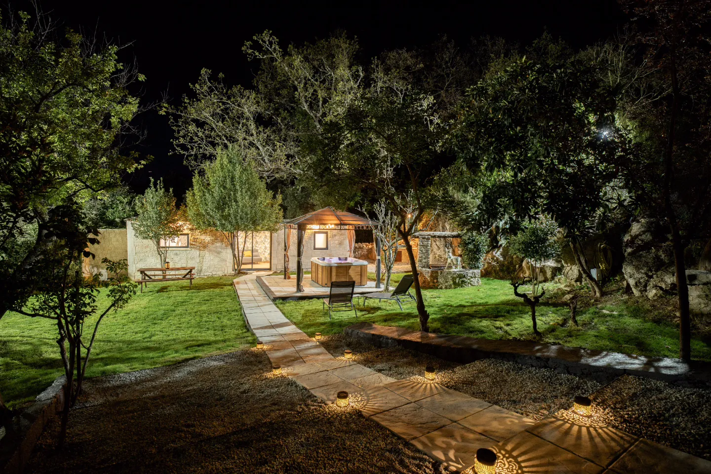 Ô Jacuzzi du Mazet à Murles, photo 3