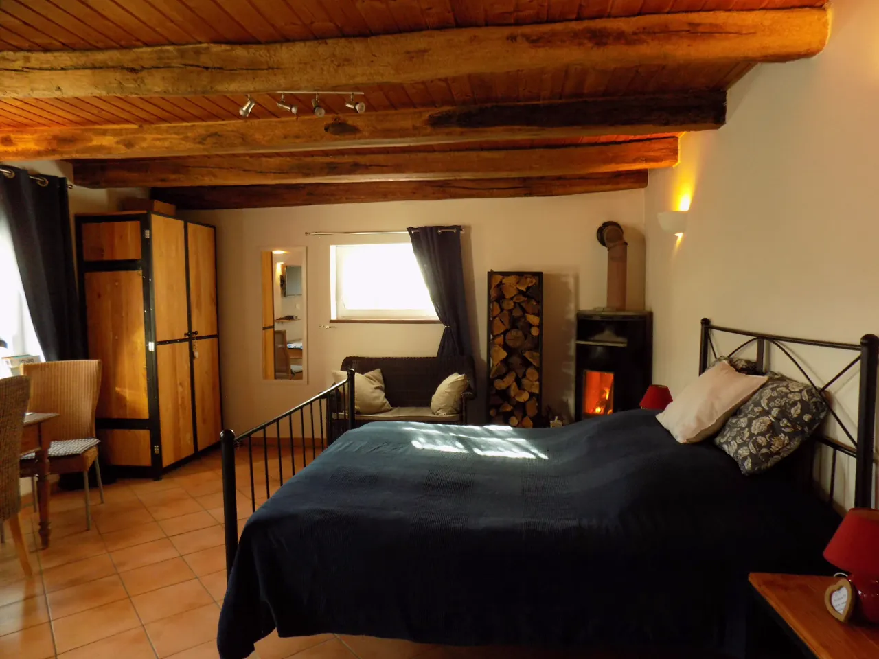 Cosy Maisonnette, suite avec spa à Vitrey-sur-Mance