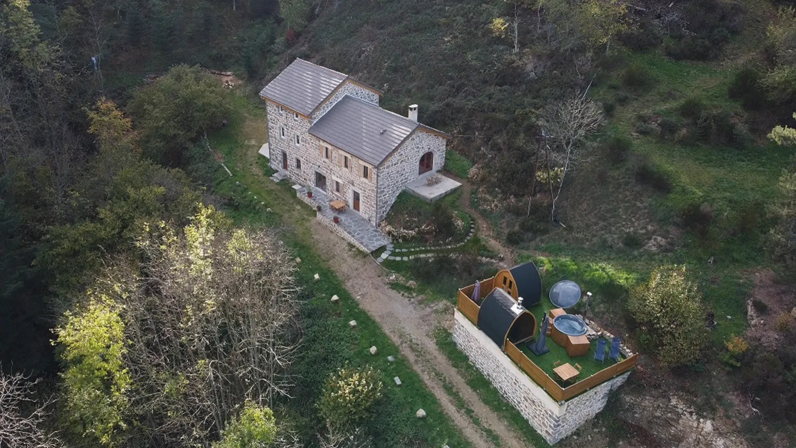 Le Cocon du Vivarais, hébergement insolite à Rochepaule
