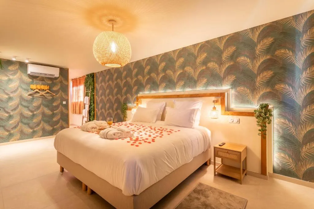 Suite Émeraude, love room à Gémenos