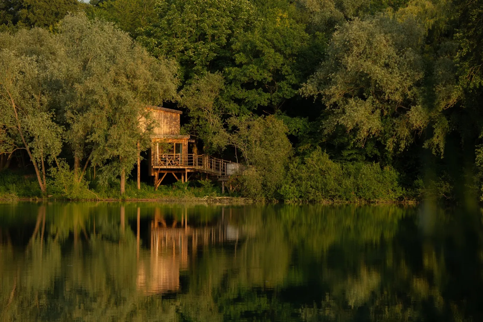 Cabane Duo Bord de l'Eau à Saint-Léger-aux-Bois, photo 4
