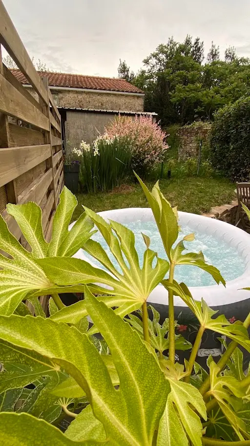 Le Loft de Chai Cupidon, suite avec spa à Talmont-Saint-Hilaire
