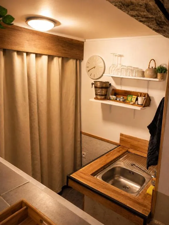 Suite Spa et Piscine Privée à Coligny, photo 3