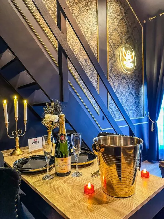 La Suite Jacuzzi et Cinéma à Sedan, photo 7