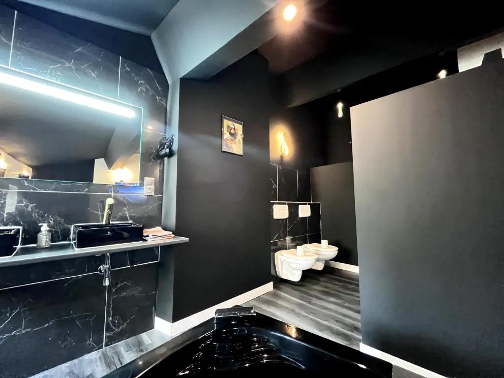Moderne jacuzzi à Narbonne, photo 3