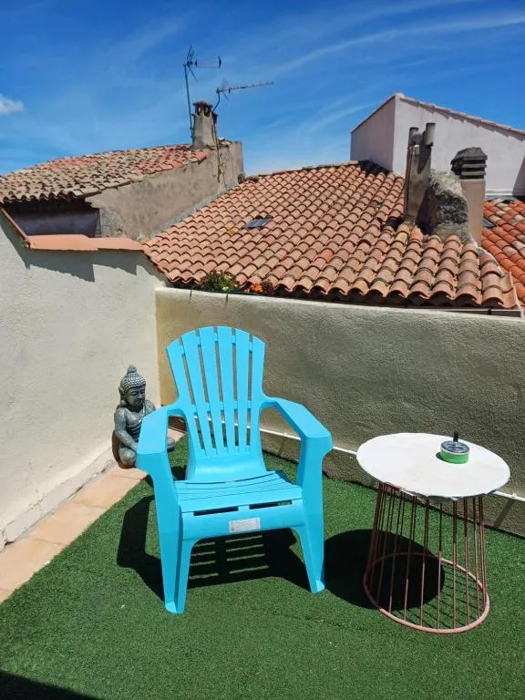 Maisonnette jacuzzi à Saint-Mitre-les-Remparts, photo 7