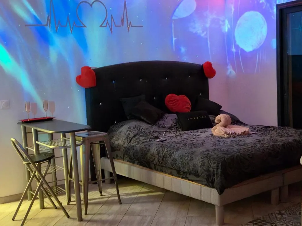 Suite jacuzzi à Vitrolles, photo 2