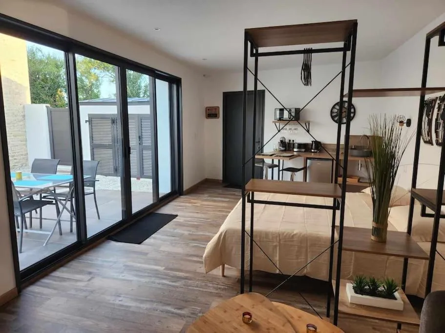 Maison jacuzzi à Andilly, photo 4