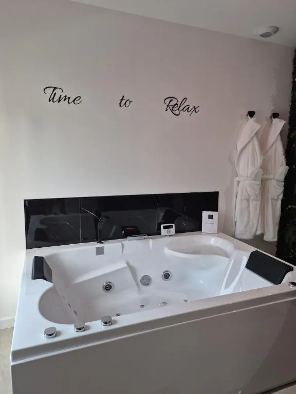 Love Room Gambetta à Rochefort, photo 6