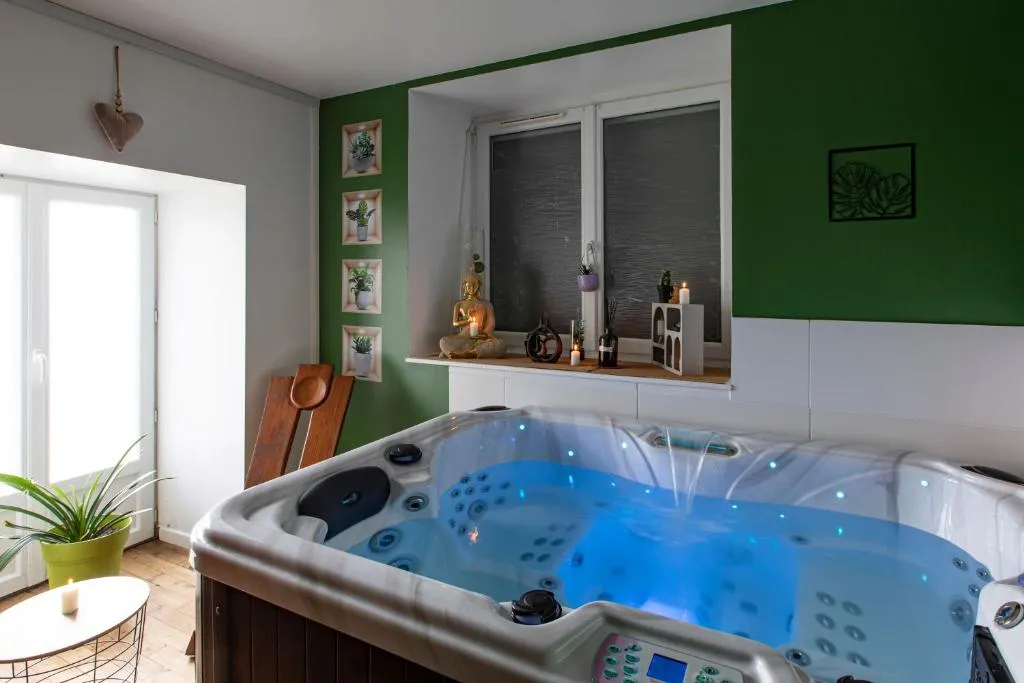 Gîte Chabrignac, suite avec spa à Beynat