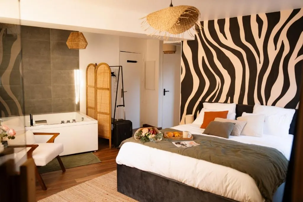 Suite Cara, suite avec spa à Brive-la-Gaillarde