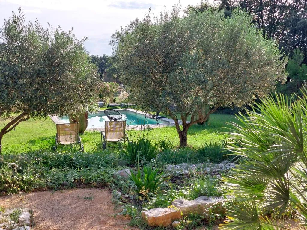Au Clos du Pressoir, suite avec spa à Aspères