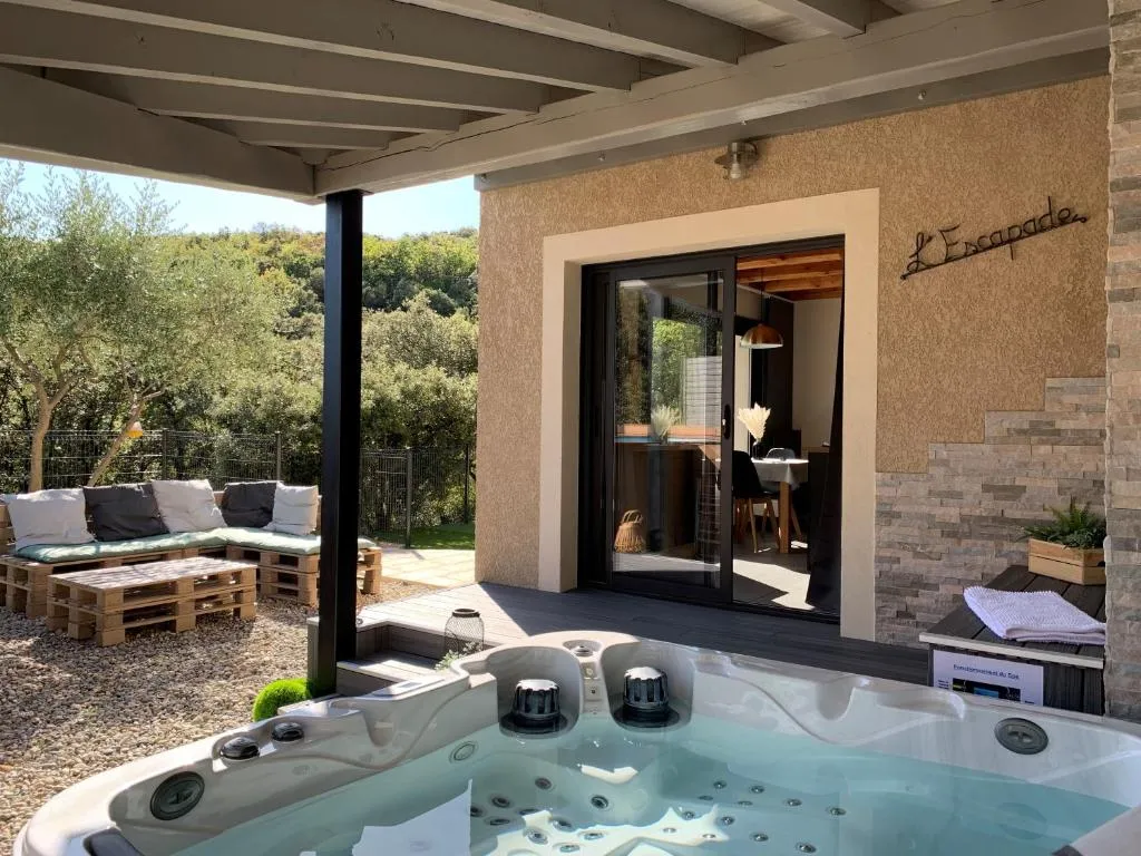 L'Escapade des Cévennes, suite avec spa à Laval-Pradel