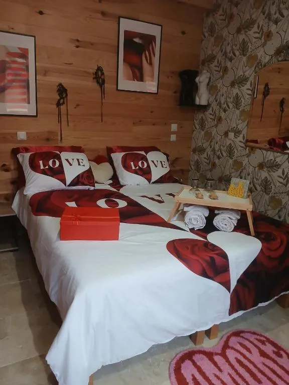 Love Room de la Truffière à Bertric-Burée, photo 2