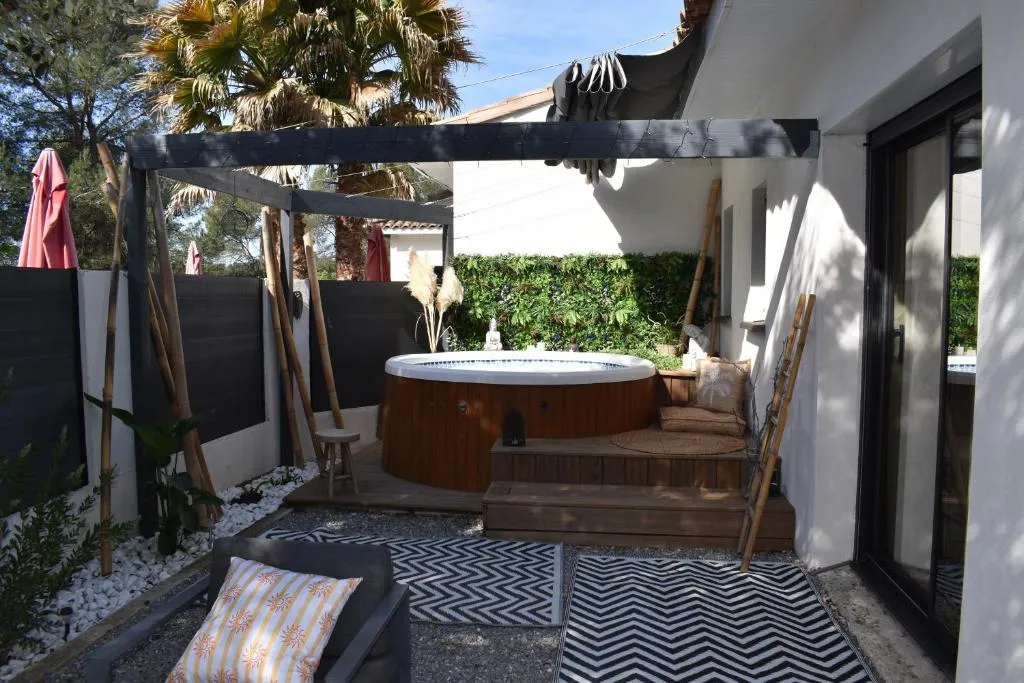 Céven' Ô Calme, suite avec spa à Massillargues-Attuech