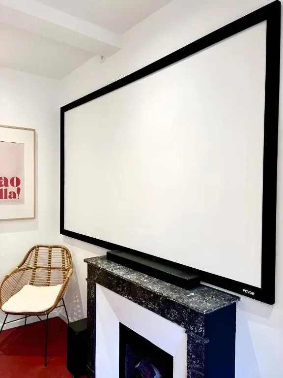 Studio Cinéma et Balnéo à Montfrin, photo 3