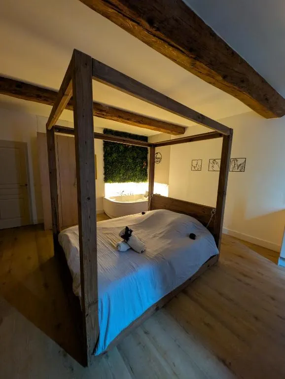 La Suite Jacuzzi à Vergèze, photo 2