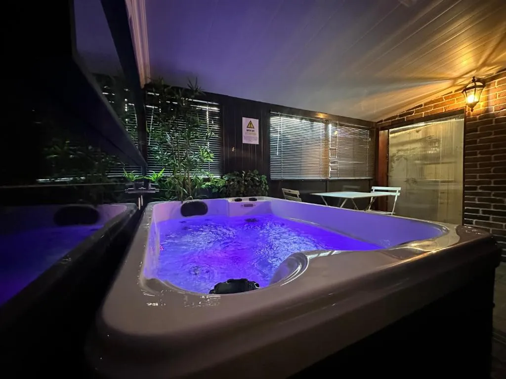 Le Duo Jacuzzi Cinéma à Bordeaux, photo 6