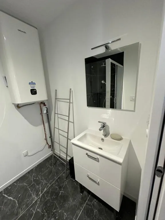 Jacuzzi et Cinéma Privé à Pessac, photo 7