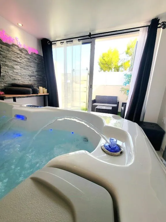Studio L'Orchidée à Juvignac, photo 4