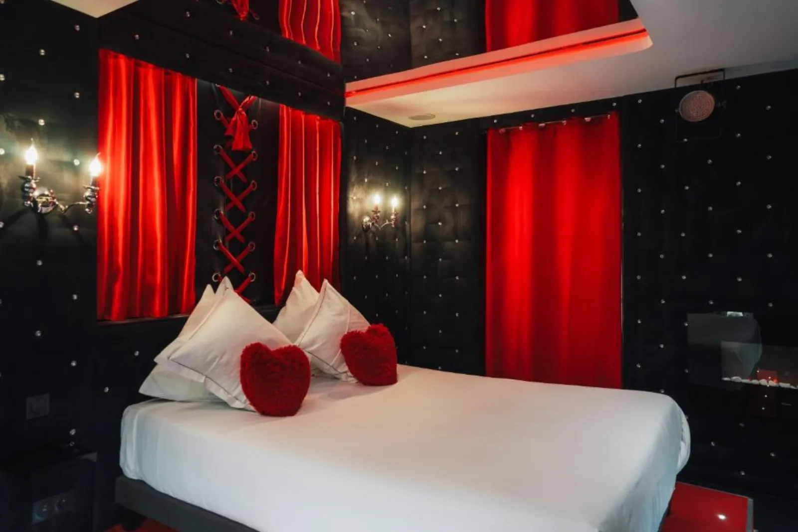 Le Cabaret Vip Spa à Lyon, photo 2