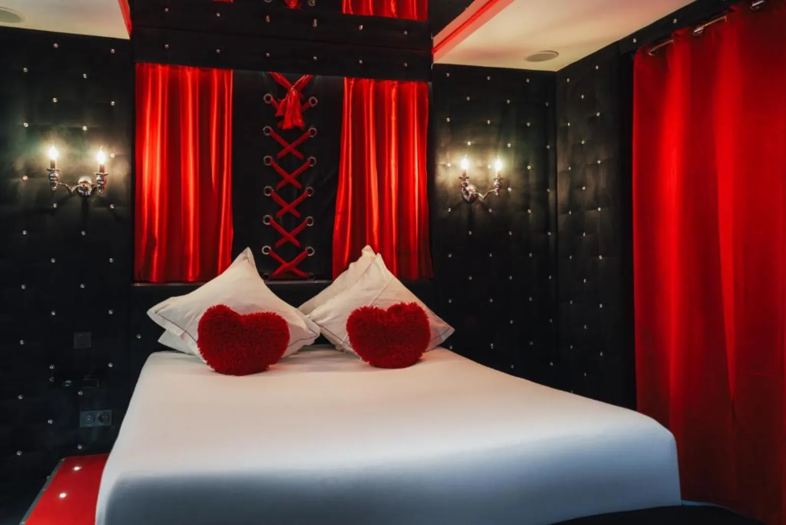 Le Cabaret Vip Spa à Lyon, photo 6