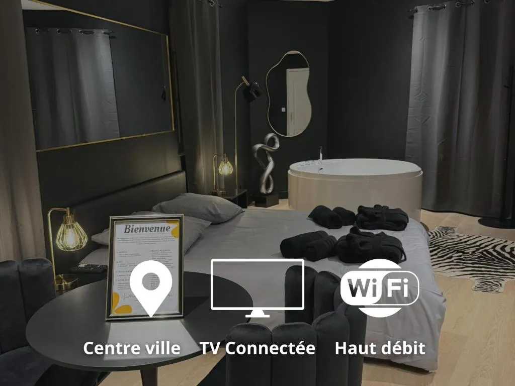 La Suite Miroir, suite avec spa à Châlons-en-Champagne