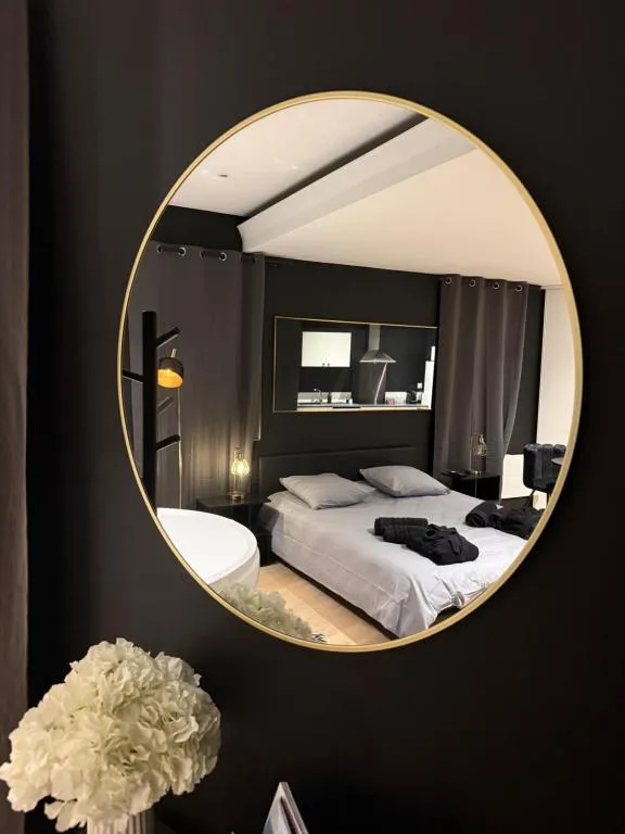 La Suite Miroir à Châlons-en-Champagne, photo 3