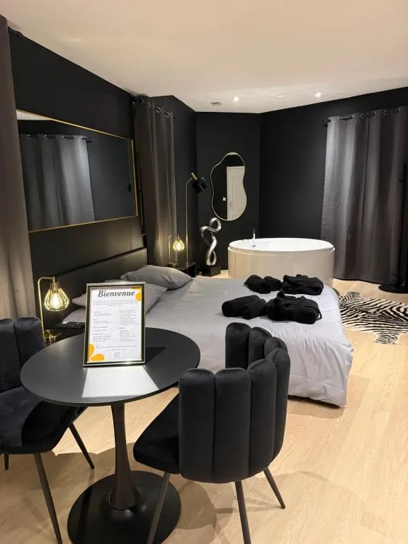 La Suite Miroir à Châlons-en-Champagne, photo 6
