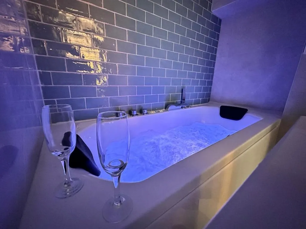 La Suite Balnéo et Sauna des Orphelins à Reims, photo 7