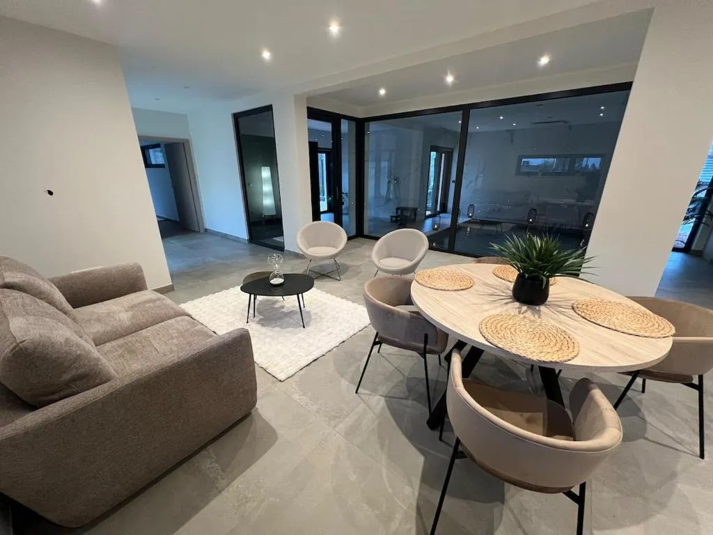 Villa bien-être, suite avec spa à Kerprich-aux-Bois