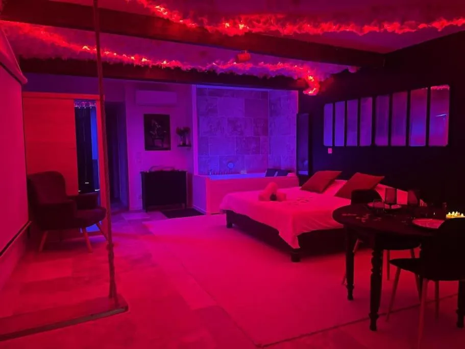 L'Oasis Romantique, love room à Villemur-sur-Tarn