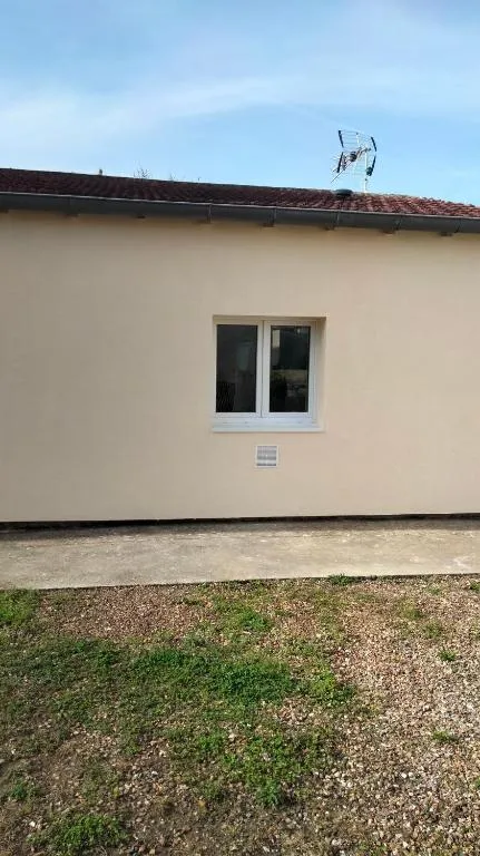 La Chambre Jacuzzi à Amblainville, photo 4