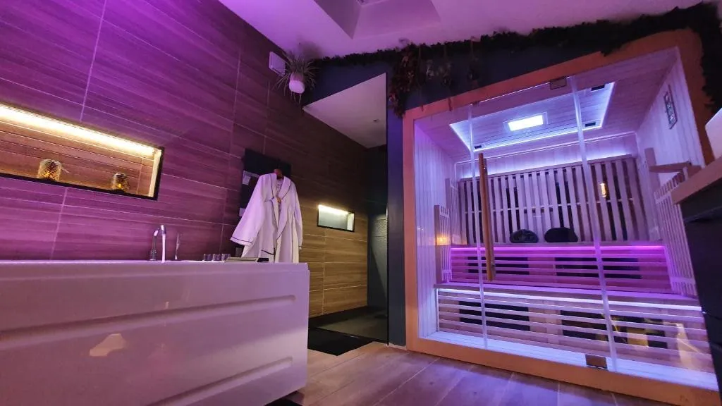 Maison Sauna et Balnéo de Saint-Jean à Saint-Jean-de-la-Neuville, photo 3