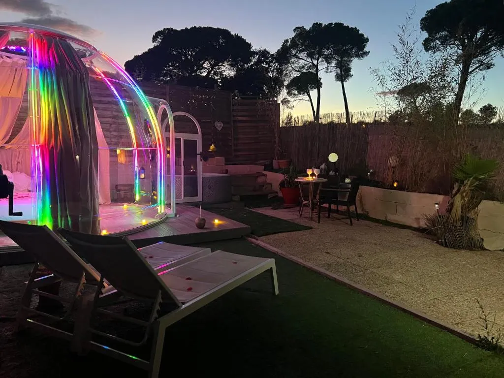 Bulle de Fréjus, bulle à Fréjus
