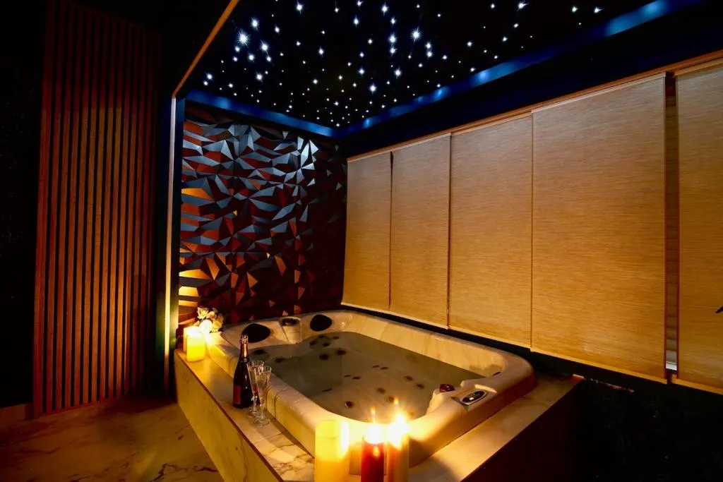 Flower Suite, suite avec spa à La Seyne-sur-Mer
