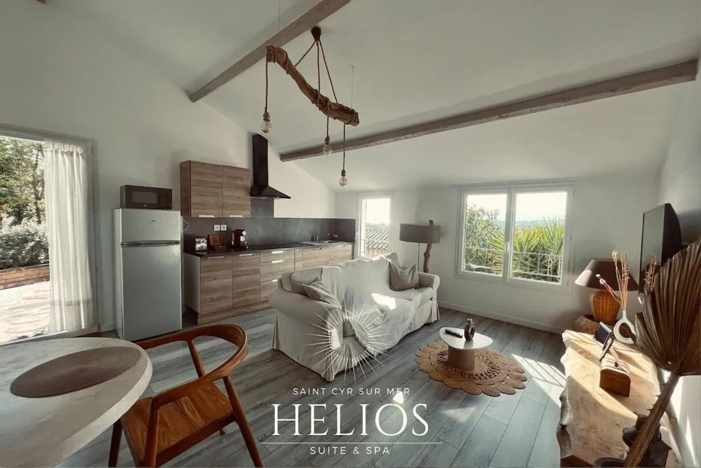Helios Suite à Saint-Cyr-sur-Mer, photo 2