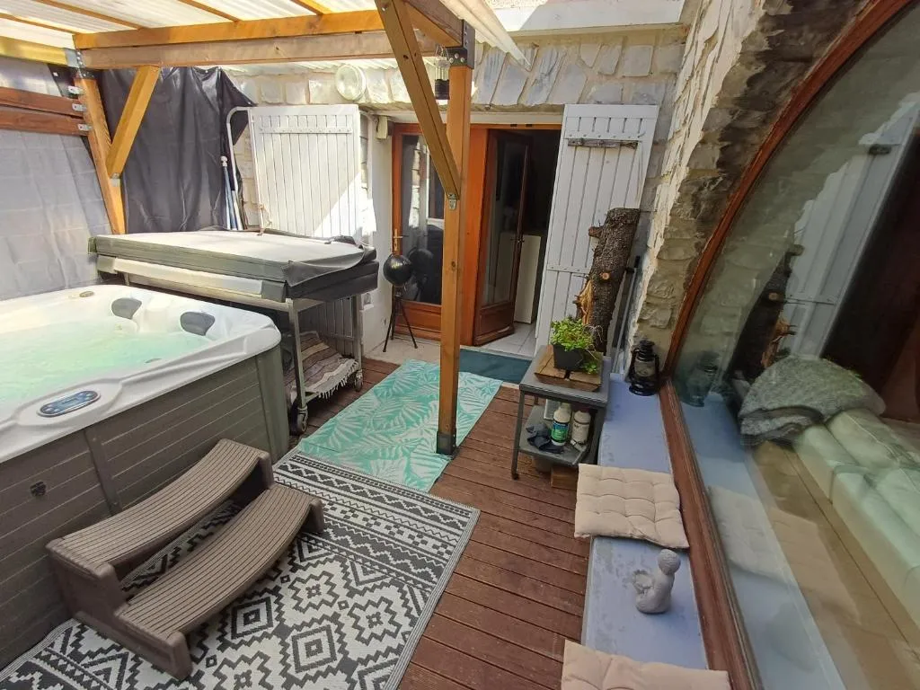 Appartement jacuzzi d'Orange à Orange, photo 3