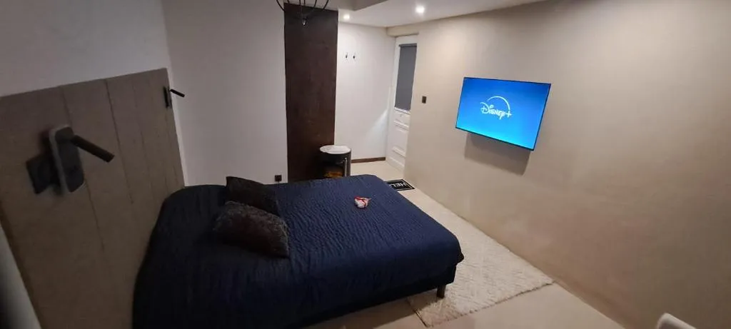 Chambre balnéo de Valréas à Valréas, photo 2