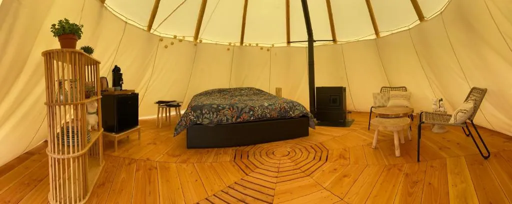 Tipi de Médonville à Médonville, photo 2