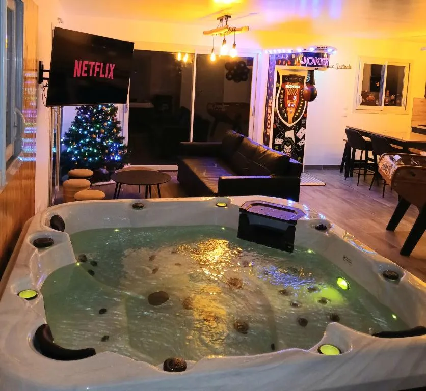 Maison jeux et jacuzzi à Soulosse-sous-Saint-Élophe, photo 4