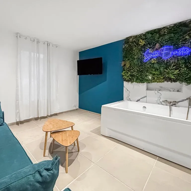 Suite Erastis, suite avec spa à Épinal
