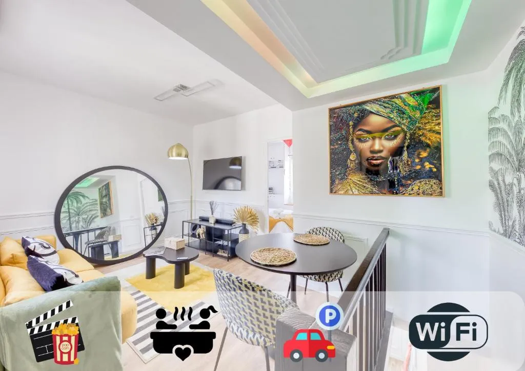 La Maison d'Or, suite avec spa à Aulnay-sous-Bois