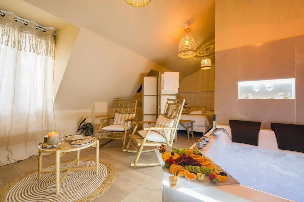 La Suite Coachella, suite avec spa à Ivry-sur-Seine