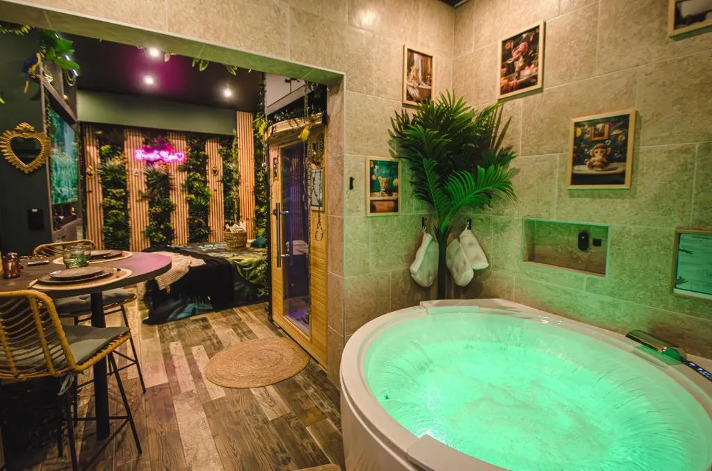 Suite Jungle Spa à Château-Thierry, photo 6