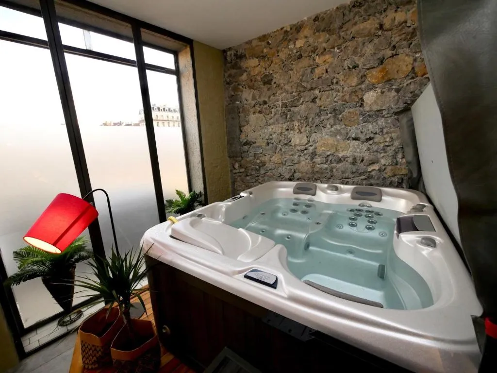 At Home Spa, suite avec spa à Grenoble