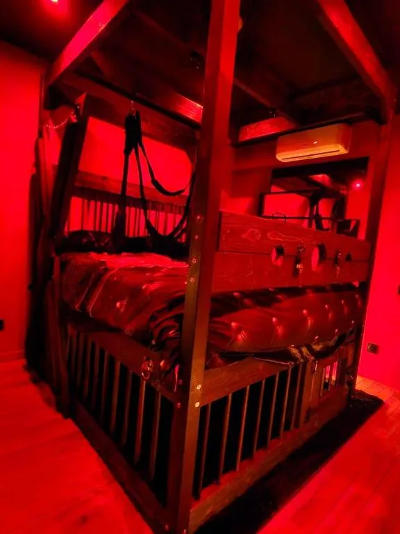 Apocalypse Love Room à Vianne, photo 2